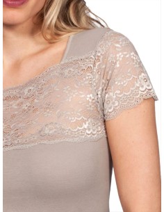 Maglia donna 100% cotone manica corta e scollo in pizzo 2